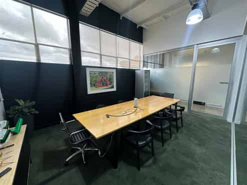 Fitted Kingsland Office