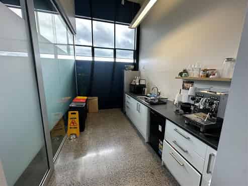 Fitted Kingsland Office