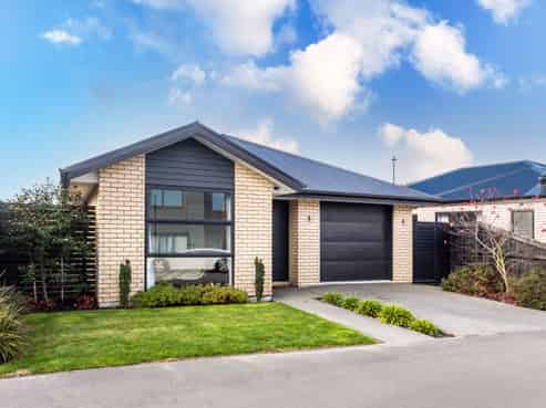 4 Koral Lane, Broomfield