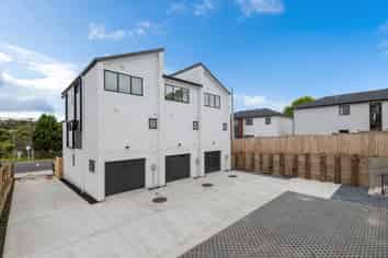 2/94 Godley Road, Green Bay