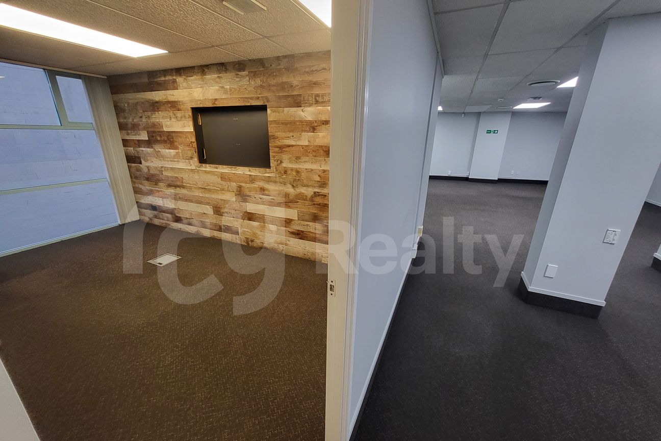 Industrial And Office Opportunity - Mt Wellington - Повеќе
