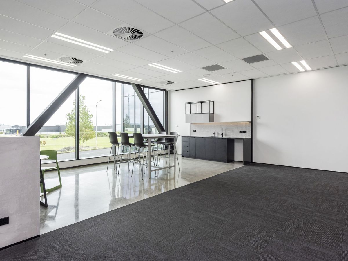 Highbrook Gem: Eco-Friendly River Views, East Tamaki