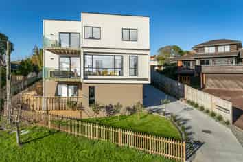 20 Penzance Road, Mairangi Bay