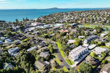 2/20 Penzance Road, Mairangi Bay