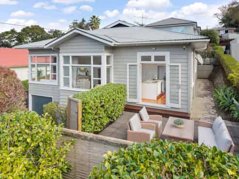 42A Tawera Road, Greenlane