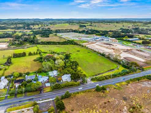 4 HECTARE RESIDENTIAL DEVELOPMENT OUT WEST
