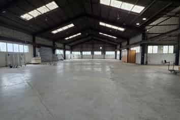 Industrial Warehouse - well priced