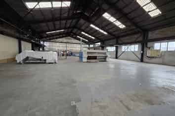 Industrial Warehouse - well priced