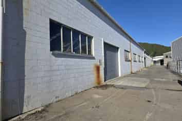 Industrial Warehouse - well priced