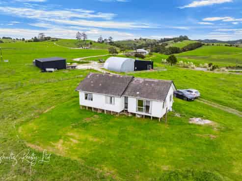 32A Swamp Road, Mareretu