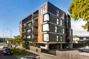 401/2 Miller Street, Point Chevalier