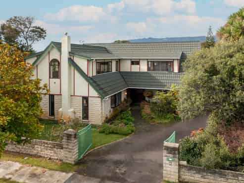 2 Lavinia Grove, Waikanae Beach