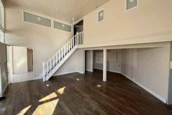 CHARACTER OFFICE / RETAIL ON JERVOIS
