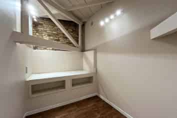 CHARACTER OFFICE / RETAIL ON JERVOIS
