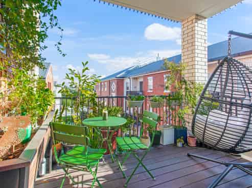 301/1C Soljak Place, Mount Albert