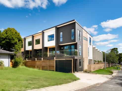 12 South Pacific Place, Henderson