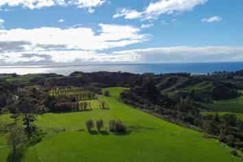 915 Takaka-Collingwood Highway, Onekaka
