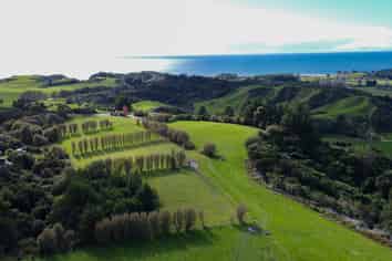 915 Takaka-Collingwood Highway, Onekaka