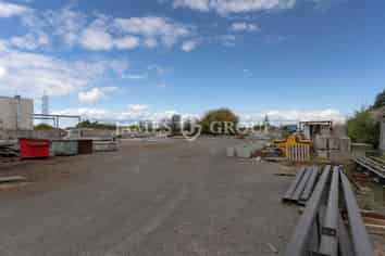 INDUSTRIAL GOLDMINE + RC CONSENT 2,600m2 BUILD