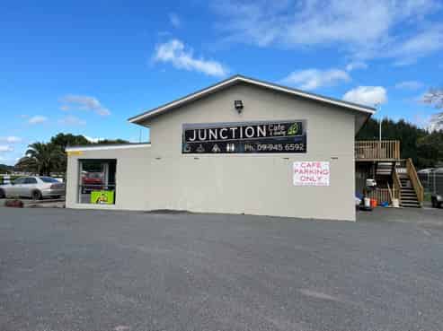 STRATEGIC COMMERCIAL WITH DUAL HIGHWAY FRONTAGE
