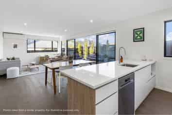 213c Meola Road, Point Chevalier