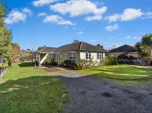 55A Fifth Avenue, Enderley