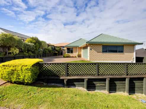 6 Glenside Rise, Grandview Heights