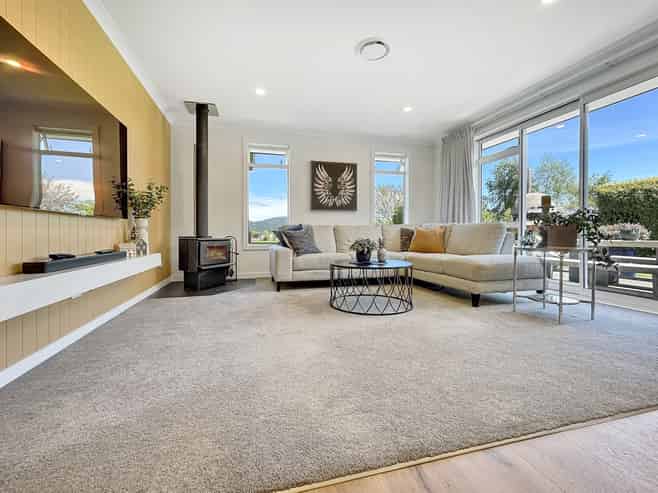 19 Montgomery Crescent, Kinloch