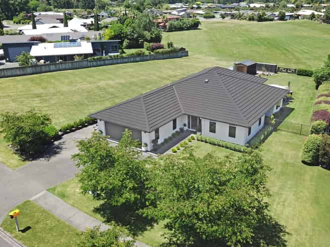 19 Montgomery Crescent, Kinloch