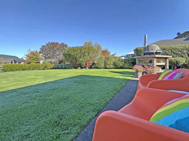 19 Montgomery Crescent, Kinloch