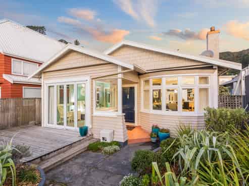 7 Marine Parade, Eastbourne