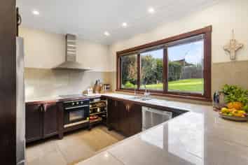 14 Hartland Avenue, Glendowie