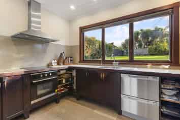 14 Hartland Avenue, Glendowie