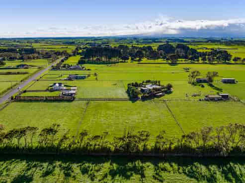 84a Mawhitiwhiti Road, Normanby
