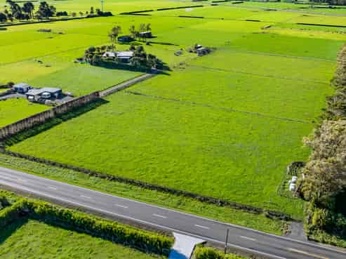 84 Mawhitiwhiti Road, Normanby