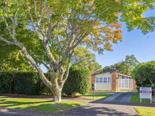 39 Queenwood Avenue, Queenwood