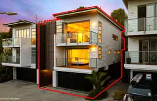 8C Huka Road, Birkenhead