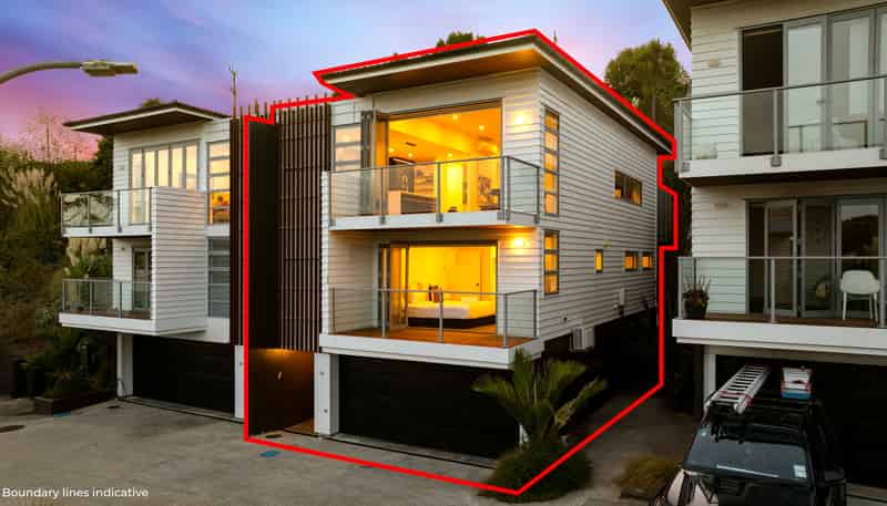 8C Huka Road, Birkenhead