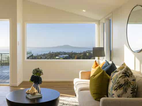 94 Knights Road, Rothesay Bay