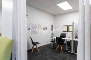 A-Grade Airport Oaks Office