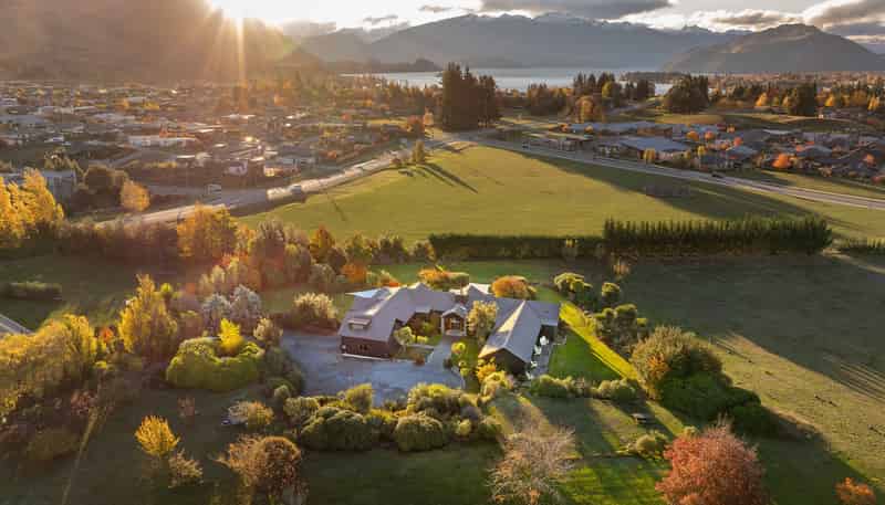 3 Heritage Park Lane, Wanaka