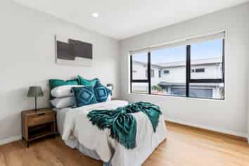 43d Mirrabooka Avenue, Botany Downs