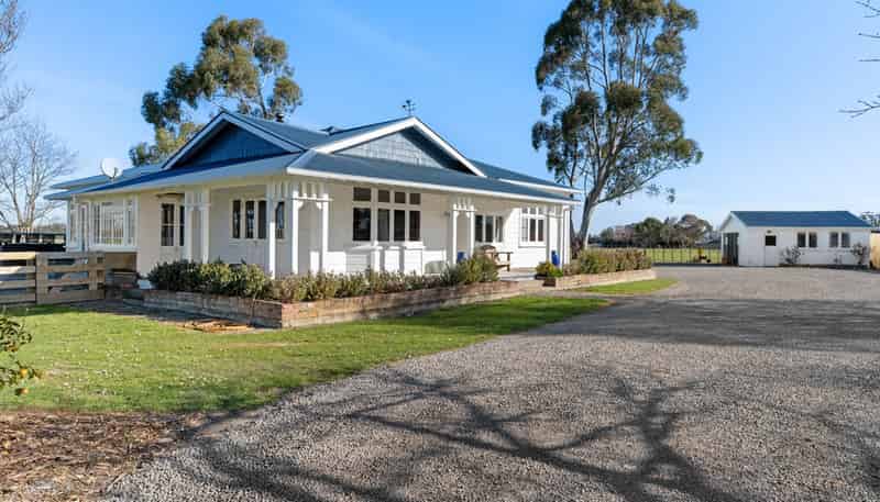 15 Brown Avenue, Carterton