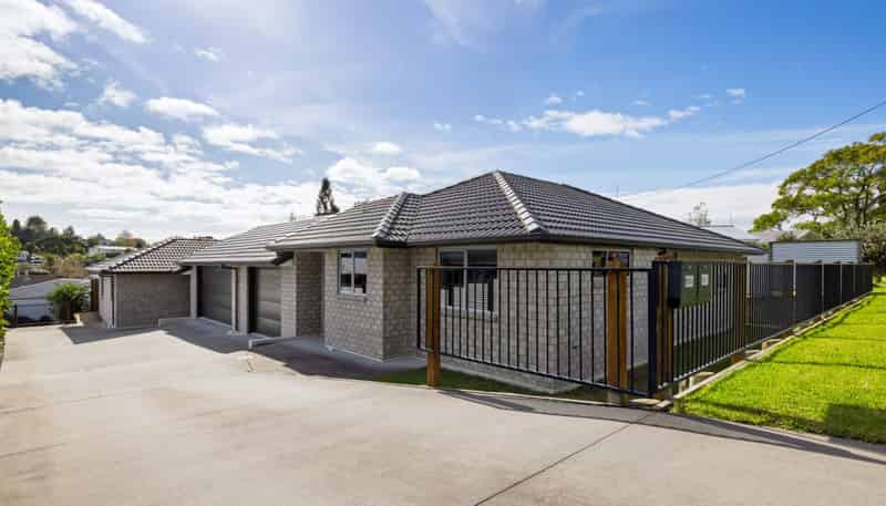 121 Sutherland Road, Brookfield