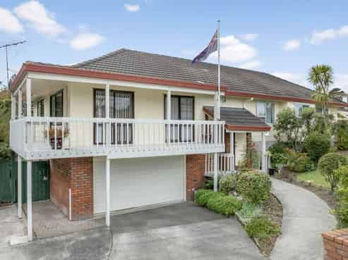 27 Centorian Drive, Windsor Park