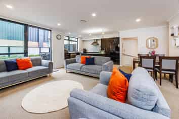 21/182 Flat Bush School Road, Flat Bush