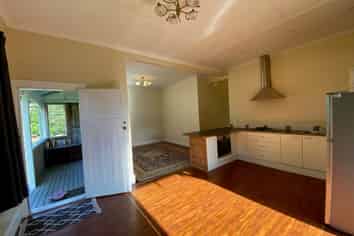 111 State Highway, Paraparaumu
