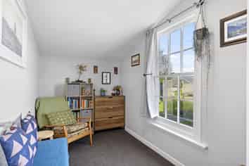 27 Station Road, Darfield