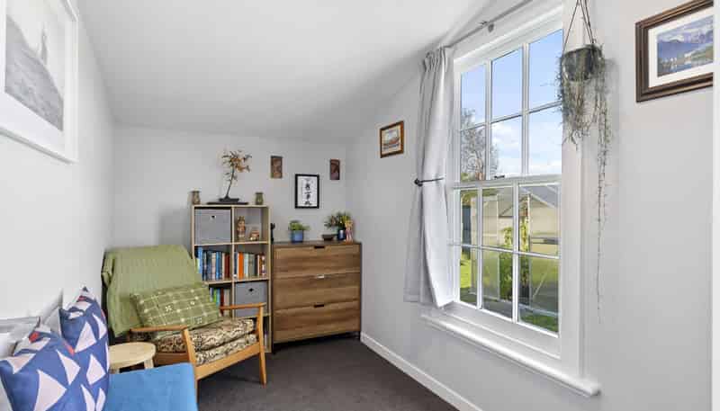 27 Station Road, Darfield