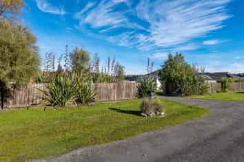 27 Station Road, Darfield